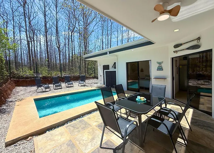 Avellanas With Private Pool, Casa Greki