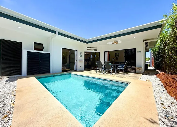 Avellanas With Private Pool, Casa Greki